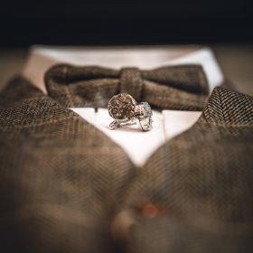 Timeless Tweed. 👌

Dating back to the 18th Century, originating from Scotland, tweed has a distinct texture and intricate pattern that has stayed fashionable across the generations.

We have a range of tweed suits in stock, and available for order today.